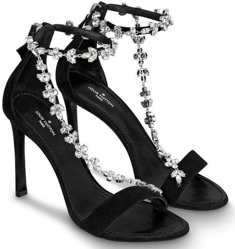 femme fatale on Twitter: "Louis Vuitton Black Bird Sandals… " Zapatillas Louis Vuitton, Louis Vuitton Heels, Hak Tinggi, Louis Vuitton Shoes Heels, Fancy Heels, Fashion Shoes Heels, Shoes Heels Classy, Louis Vuitton Black, Fancy Shoes