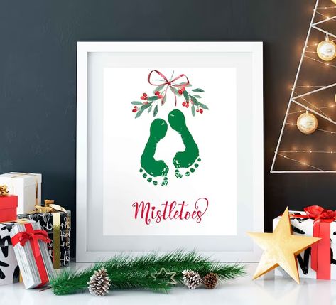 Mistle Toe Christmas, Foot Print Mistletoes, Christmas Baby Feet Painting, Mistle Toes Footprint Ornament, Christmas Cards Mistletoe, Mistletoe Baby Footprint, Mistle Toes Footprint Canvas, Christmas Baby Footprint Art, Feet Christmas Crafts