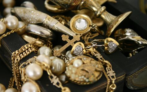 Do you have a drawer full of unnecessary and outdated silver, platinum or other precious metal jewellery? Whether you have broken necklaces, outdated rings at home,   We will pay you premium prices for your scrap precious metals. Citrine Meaning, Antiques Value, Opal Meaning, Metal Jewellery, 1960s Jewelry, Antique Locket, Fake Jewelry, What Is The Difference Between, Retro Jewelry