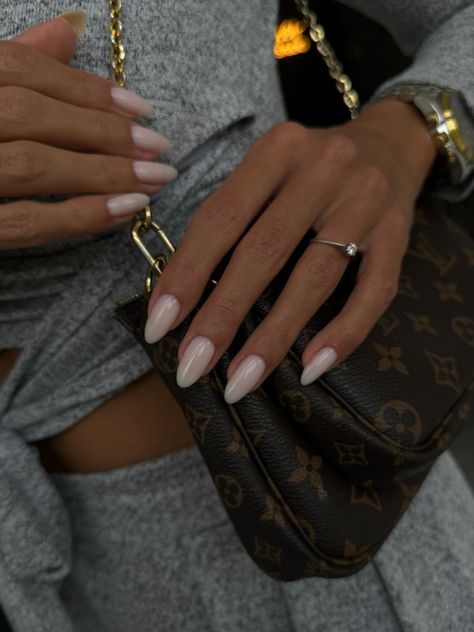 milky white, long oval nails with glittery top coat Glittery Milky White Nails, Oval Milky Nails, Milky Fall Nails, November Nails Oval, Milky Cream Nails, Milky White Winter Nails, Nails Creamy White, Oval Winter Nails, Oval White Nails