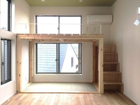 Japanese Loft Bedroom, Bed With Loft Above, Two Beds In One Room Ideas, Small Room Loft, Little Room Decor, Diy Loft Bed For Adults, Custom Loft Bed, Loft Bed Bedroom, Loft Bed Studio Apartment