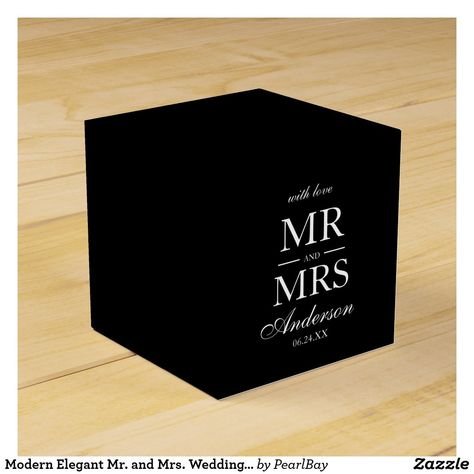 Modern Elegant Mr. and Mrs. Wedding Black Favor Box White Wedding Card, Unique Wedding Ceremony Ideas, Elopement Invitation, Black And White Wedding Theme, Box Table, Table Favors, White Wedding Theme, Black Wedding Invitations, Wedding Black