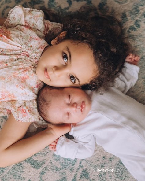 Big sister and newborn baby brother lye on the carpet looking up at the camera for a photoshoot at home  #dubainewbornphotoshoot #dubainewbornphotographer #emmastaplesphotography Newborn And Sister Photoshoot, Newborn Photos Sisters, Big Sister With Newborn, Newborn Brother And Big Sister, Newborn And Sibling Photo Ideas Outdoor, Big Sister Newborn Brother Pictures, Newborn Family Photos Older Sibling, Newborn And Big Sister Photography, 2 Under 2 Pictures