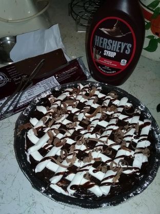 My DH was ordering so many of these pie slices I decided to find a copy!! He still orders from BK every once in a great while!!! Burger King Chocolate Pie Recipe, Hershey Pie Recipe Burger King, Burger King Hershey Pie Recipe, Hershey Sundae Pie Recipe, Hershey Pie Recipe, Hershey Pie, Recipes Copycat, Chocolate Pie Recipes, Homemade Recipes Dessert