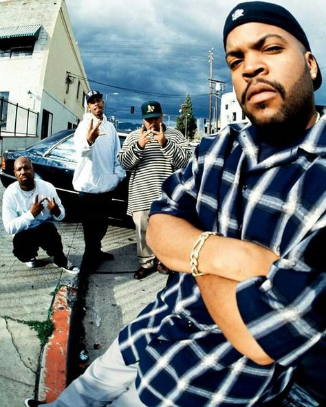 Westside Connection Connection Tattoo, Westside Connection, Gangsta Rapper, Cultura Hip Hop, Rap Us, Arte Do Hip Hop, Ropa Hip Hop, Hip Hop 90s, Arte Hip Hop