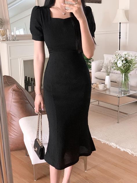 Black Frocks For Women Party, Frocks For Women Party, Princess Frock, Black One Piece Dress, Simple Casual Dress, Farewell Dresses, Bodycon Long Dress, Simple Frock Design, Dress Pesta