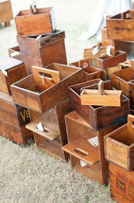 Wooden Tool Boxes, Pallet Crates, Smart Tiles, Basket And Crate, Free Woodworking Plans, Diy Holz, Old Boxes, Wood Crates, Wooden Crates