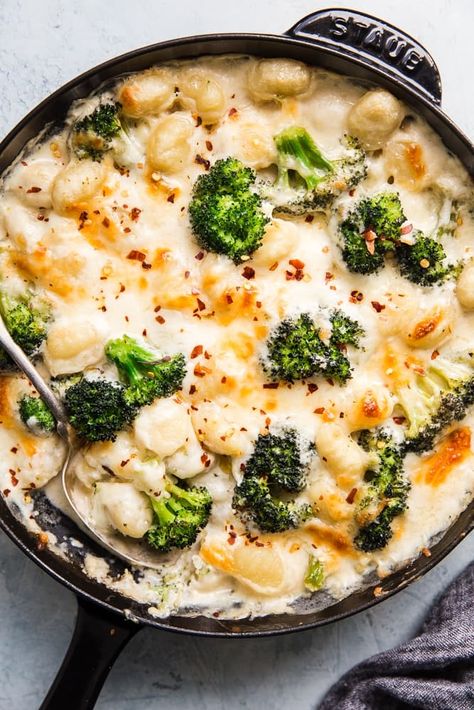 Cheesy, gooey, hot and bubbly—this one-pan baked gnocchi with broccoli is 100% pure certified comfort food, and it’s ready in just about 20 minutes. Gnocchi With Broccoli, Gnocchi Recipes Easy, Baked Gnocchi, The Modern Proper, Modern Proper, Baked Pasta Recipes, Gnocchi Recipes, Calamari, Vegetarian Dinner