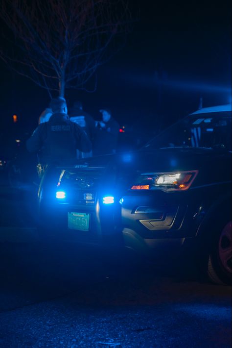 Cop Car Aesthetic, Cop Cars At Night, Cop Aesthetic, Police Pic, Running From Cops, Finish School, Detective Aesthetic, Hospital Photography, Police Arrest