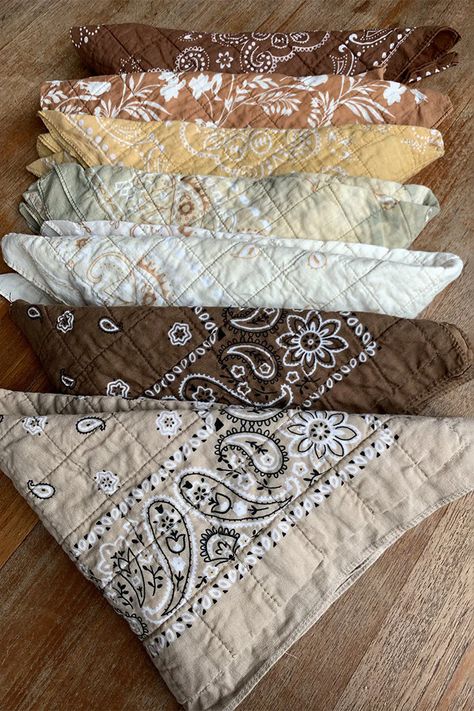 Quiltey Quilted Bandana - Assorted – M.PATMOS Center Point, Brooklyn New York, Learn To Sew, Needle And Thread, Sewing Inspiration, Quilt Sewing, Bandanas, Diy Sewing, Fabric Crafts