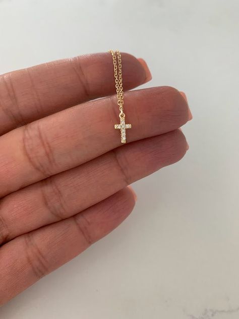 Cross Necklace Dainty, Mini Cross Necklace, Cross Necklace Aesthetic, Cross Pendant Necklace Woman, Necklaces Cross, Small Cross Necklace, God Necklace, Tiny Cross Necklace, Dainty Cross Necklace