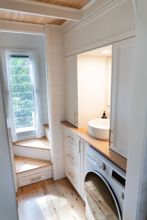 Tiny Home Bathroom, Tiny Home Bathrooms, Tiny House Bathrooms, Open Loft, Tiny House Loft, Tiny House Layout, Tiny House Inspiration, Tiny House Bathroom, Tiny House Decor