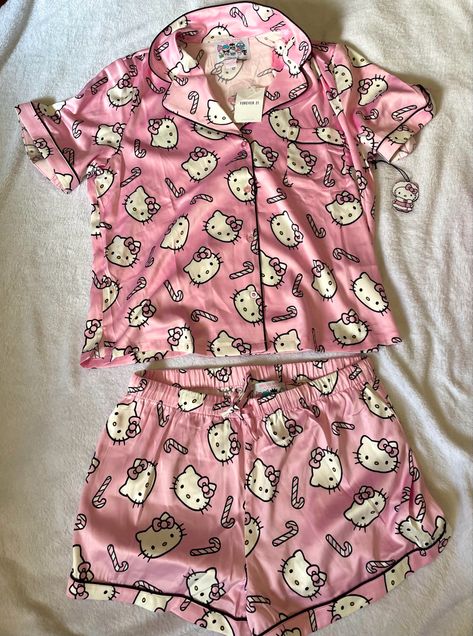 Hello Kitty Pjs, Johnsons Baby, Coquette Clothes, Pink Sanrio, Hello Kitty Merchandise, Kitty Clothes, Hello Kitty Rooms, Hello Kitty Clothes, Cute Pjs