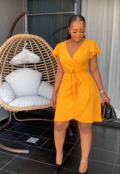 Spring Dresses For Black Women, Ruffled Wrap Dress, Dress To Wear On A Date, Wrap Dress Styling Ideas, Short Dress Styles For Women Casual, Dress For Date Casual, Feminity Outfit, Classy Casual Outfits For Women Summer, Outfits For A Date Casual