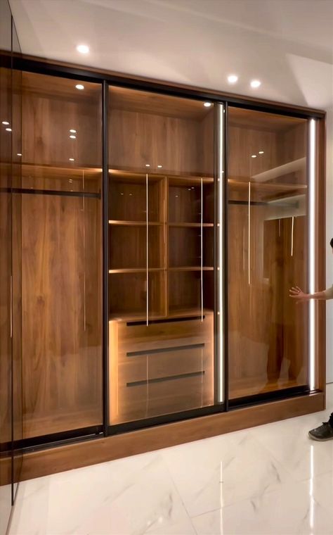 Modern Closet Designs Small Spaces, Modular Wardrobe Design, Wardrobe Laminate Design, Wall Wardrobe Design, Modular Wardrobes, Dream Closet Design, Walk In Closet Design, House Interior Design Styles, Closet Design Layout