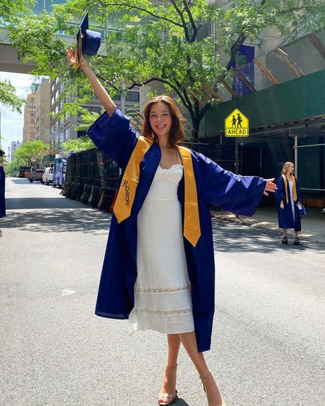 Outfit Ideas University, University Graduation Dresses, Convocation Dress, Convocation Outfit, University Graduation Outfit, Graduation Outfit Ideas University, Outfit Graduacion, Graduation Ceremony Outfit, Graduation Outfits For Women