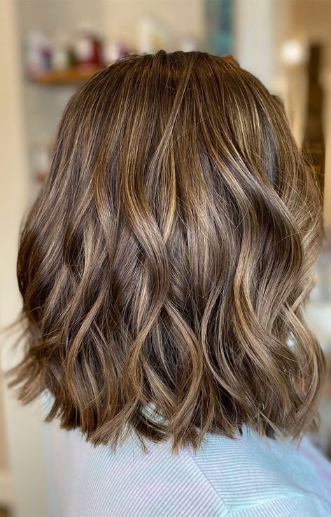 Shoulder Length Hair Full Face, Mid Hairstyles Shoulder Length, Frizzy Shoulder Length Hair, Brown Highlights Mid Length, Wedding Hairstyles For Fine Hair Long, Shoulder Length Hair With Layers And Highlights, Shoulder Length With Highlights, Mid Hair Styles Shoulder Length Straight, Mid Length Hair Highlights