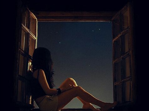 Dreams And Nightmares, Dark Photography, Beautiful Fantasy Art, Dont Understand, Art Reference Photos, The Window, Night Sky, Art Sketches, Aesthetic Pictures