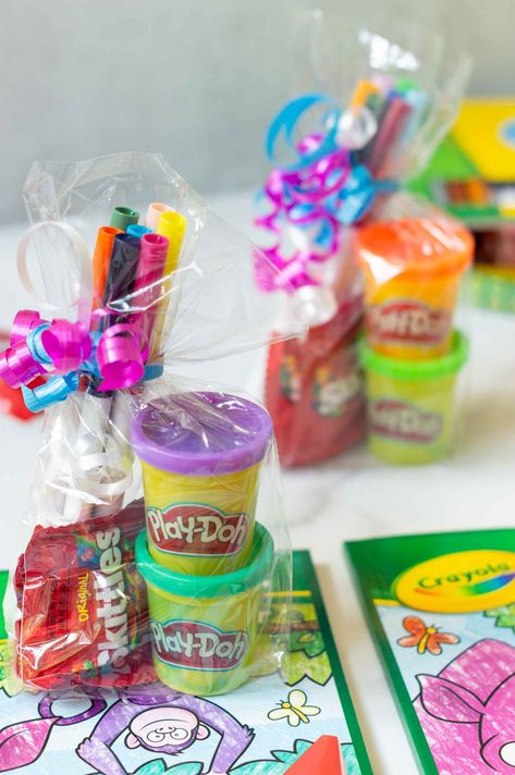 5 Toddler & Preschooler Party Favor Ideas for Kids | Kelley Nan Party Favor Ideas For Kids, Party Favor Ideas, Birthday Goodie Bags, Toddler Birthday Party, Toddler Parties, Party Favors For Kids Birthday, Favor Ideas, Toddler Birthday, Birthday Treats