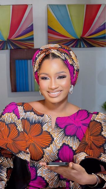 𝚂𝙷𝙰𝚁𝙸𝙵𝙰𝙷 𝙰𝙳𝙰𝙼 𝙰𝙼𝙰𝙺𝙾💎 on Instagram: "Literally MAKEUP LIKE SKIN❤️❤️ Beautiful @fateemah_usman_kinal 😻 Makeup and headwrap @shinelxmakeover" African Hair Wrap, Ankara Fashion, African Hair, African Hairstyles, Ankara Styles, Head Wraps, Ankara, Hair Wrap, Skin