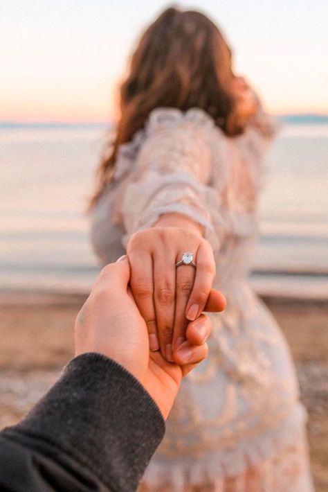 18 Ideas Of Engagement Photo Poses For Couples | Glaminati.com Engagement Portraits Poses, Pre Wedding Photoshoot Beach, Engagement Photos Poses, Beach Poses For Couples, Couples Beach Photography, Couple Beach Pictures, Couple Beach Photos, Beach Photo Session, Engagement Photography Poses