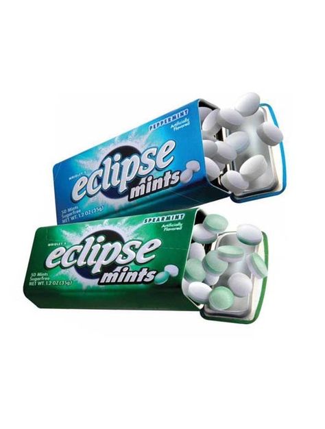 ECLIPSE Mints is all about Powerful Fresh Breath. The launch of ECLIPSE Intense offers the coolest sensation you can find on the mints market, challenging your sensory limits by providing a more intense freshness hit to leave you confident for any situation. Sporting a delicious combination of zesty berry and refreshing mint flavours, ECLIPSE Berry flavour arrived on the scene in late 2011.   Weight: 27g  Made in Australia Breath Mints Aesthetic, Mint Aesthetic, Gum Flavors, Bubble Gum Flavor, Mint Gum, Antlers Decor, Breath Mints, Sugar Free Candy, Junk Food Snacks