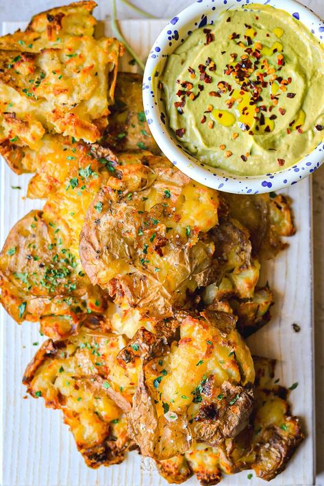 Creamy Avocado Dip, Roasted Smashed Potatoes, Crispy Potato Skins, Smashed Potatoes Recipe, Crispy Smashed Potatoes, Kitchen Goals, Garlic Dip, Avocado Dip, Breakfast Potatoes