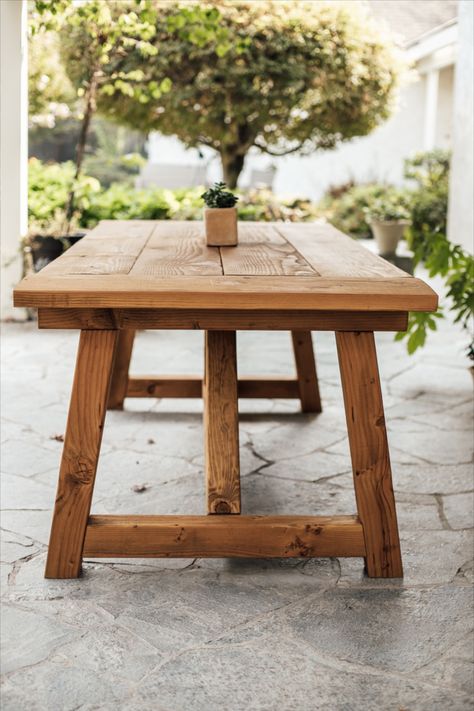 Truss Beam Table, Outdoor Dining Table Diy, Beam Table, Outdoor Wood Table, Dining Table Plans, Farmhouse Table Plans, Diy Dining Room Table, Diy Outdoor Table, Diy Dining Room