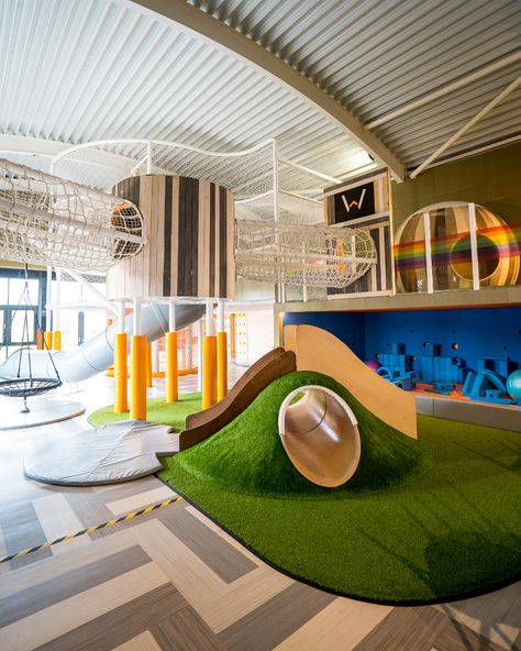 Indoor Soft Play Area, Indoor Play Cafe, Indoor Playground Business, Mall Play Area, Inside Playground, Kids Play Area Indoor, Child Care Center Design, Children Play Area, Kids Play Centre