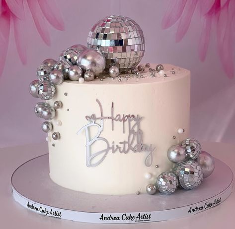 Boho Disco Cake, Disco Bday Cake, Sweet 16 Birthday Cakes Simple, Disco Birthday Decor, Sparkly Cake Birthday, Mirror Ball Birthday Cake, Silver Disco Birthday Party, 70s Disco Cake, Disco Party Cake Ideas