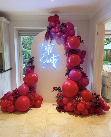 Lady In Red Party Theme, Red Pink White Birthday Decorations, Red Pink Balloon Garland, All Red Balloon Garland, White And Red Balloon Decorations, Red Ballons Decorations, Red Themed Bridal Shower Ideas, Red Party Decorations Elegant, Ruby Themed Party