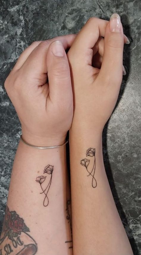 Cool Mom And Daughter, Mom And Daughter Tattoo, Mom And Daughter Tattoos Matching, Mommy Daughter Tattoos, Mom And Daughter Tattoos, Mom Daughter Tattoos, Cute Matching Tattoos, Tattoos Matching, Small Matching Tattoos