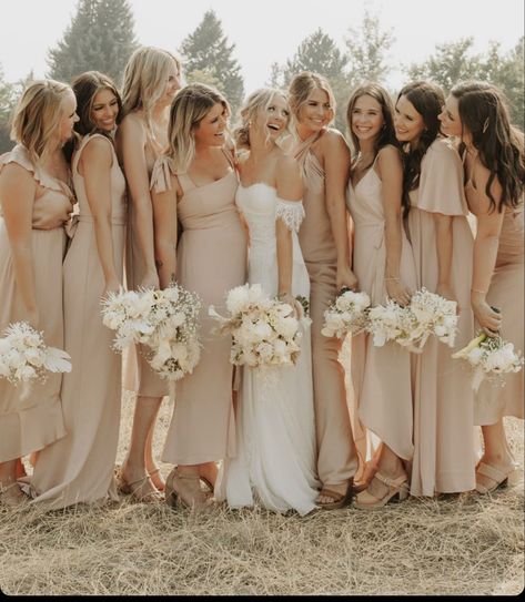 Neutral Wedding Party Color Schemes, Tan Bridesmaids, Beige Wedding Dress, Cream Bridesmaid Dresses, Wedding Cricut, Beige Bridesmaids, Taupe Wedding, Photography List, Neutral Bridesmaid Dresses