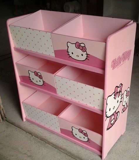 #hellokitty Hello Kitty Organizer, Diy Gifts Hello Kitty, Hello Kitty Things To Make, Hello Kitty Diy Room Decor, Hello Kitty Arts And Crafts, Pink Diy Room Decor, Diy Pink Room Decor, Ideas Para Decorar, Hello Kitty Diy Crafts