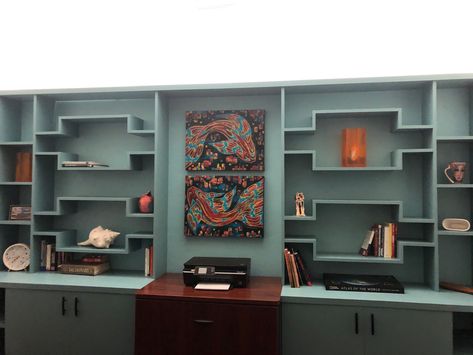 Mid Century Modern Shelves Wall, Midcentury Modern Built In, Mid Century Built Ins Living Room, Mid Century Modern Built In Desk, Funky Built In Shelves, Mcm Built Ins, Mcm Wall Shelves, Mid Century Modern Shelving, Mcm Shelves