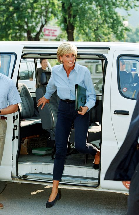 Princess Diana Fashion, Princess Diana Photos, Princes Diana, Diana Fashion, Lady Diana Spencer, Diana Spencer, Looks Street Style, Princesa Diana, Life Tips