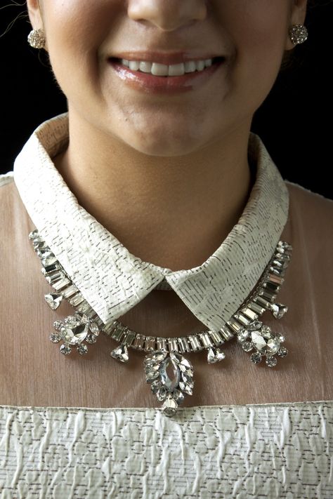 Layer a shiny necklace with a high collar. I love this detail. == Shiny Necklace, Casual Rings, Fashion 2015, The Royals, Reality Shows, The Soup, Wear Necklaces, Classy Casual, Rhinestone Jewelry