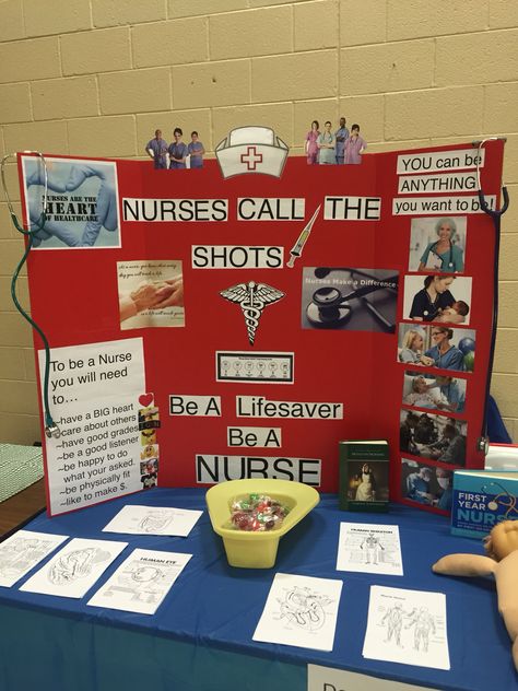 Nurse booth at elementary career day Elementary Career Day, Job Fair Booth, Nurse Skills, School Nurse Office, Presentation Ideas For School, Nursing Board, Healthcare Careers, Health Fair, Career Day