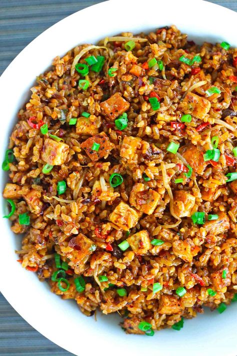 Spicy Chili Crisp, Tofu Spicy, Spicy Fried Rice, Tofu Fried Rice, Tofu Fried, Vegetarian Fried Rice, Vegan Fried Rice, Chili Crisp, Chinese Vegetables