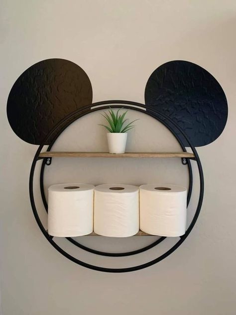 Mickey Mouse Home Decor, Cozinha Do Mickey Mouse, Mickey Bathroom, Mickey Mouse Bathroom, Disney House Ideas, Disney Themed Rooms, Disney Bathroom, Casa Disney, Mickey Mouse House