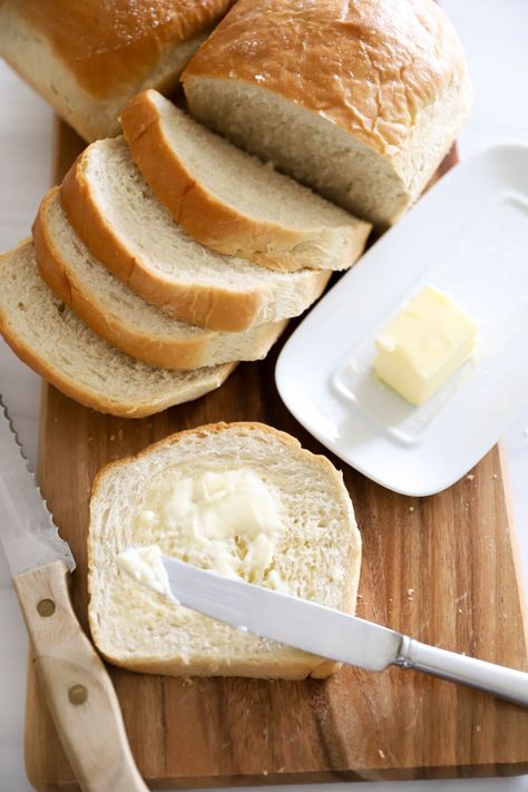 Easy Sandwich Bread: Simple Recipe for Homemade Bread - The Quick Journey Ricotta Stuffed French Toast, Easy Sandwich Bread, Easy Sandwich Bread Recipe, Ricotta French Toast, Honey Ricotta, Quick Sandwiches, Easy Sandwich, Stuffed French Toast, Sandwich Bread Recipes