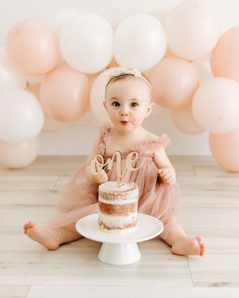 I think Cake Smashes would have to be my favourite type of session to capture.... because look at this cuteness! | Instagram Smash Cake Studio Session, Diy First Birthday Photoshoot At Home, Onederful Photo Shoot, One Year Old Picture Ideas Studio, 1st Birthday Girl Cake Smash, One Year Old Photoshoot Ideas Indoor, First Birthday Studio Photoshoot, At Home 1st Birthday Photoshoot, Smash The Cake Photoshoot