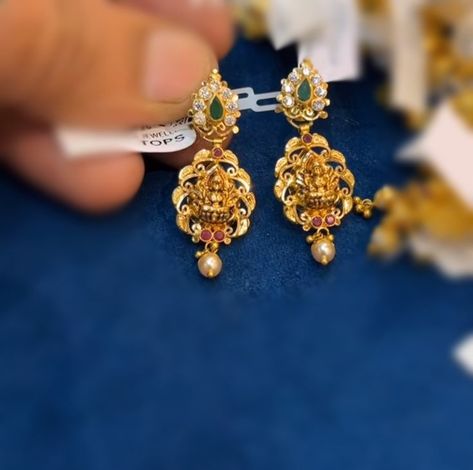 Vanki Rings Gold Indian, Dailywear Earrings Gold Indian, Fancy Earrings Gold, Bapu Bommalu, Earrings Gold Indian, Vanki Ring, Latest Earrings Design, Indian Gold Jewellery Design, Gold Jewelry Prom