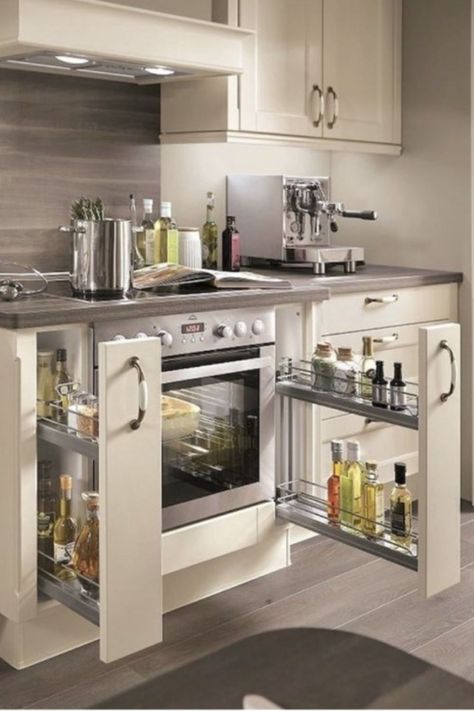 The top kitchen organization ideas and tips including ideas for pantry organization, ideas for your fridge, cabinets, your countertop and more. I have included the best DIY ideas, hacks and where to get the best finds to completely organize your kitchen. #kitchenorganization Desain Pantry Dapur, Model Dapur, Desain Pantry, Kabinet Dapur, Kitchen Pantry Design, Kitchen Room Design, Kitchen Inspiration Design, Kitchen Furniture Design, Kitchen Cabinet Design