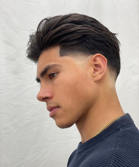 Modern Undercut Slicked Back Hair Short Slicked Back Hair, Mens Slicked Back Hairstyles, Faded Haircut, Slick Back Haircut, Haircut Ideas Trendy, Taper Fade Short Hair, Mens Haircuts Short Hair, Low Fade Haircut, Taper Fade Haircut