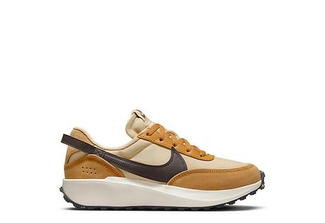 NIKE Womens Waffle Debut Sneaker - BROWN Casual Fall Outfits With Tennis Shoes, Trending Fall Shoes For Women, Fall 2024 Sneaker Trends Women, Fall Sneakers 2024 Women, Women’s Tennis Shoes Fall 2024, Extra Wide Shoes For Women, Fashion Tennis Shoes Womens, Tennis Shoes For Dresses, Cognac Nike