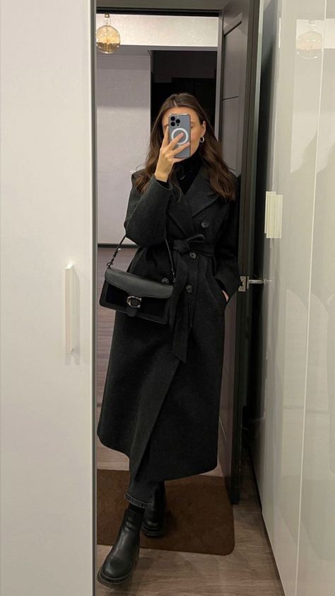 Getting Bored, Classy Winter Outfits, Winter Fashion Outfits Casual, Cold Outfits, Tomboy Outfits, Elegante Casual, Mode Casual, Classy Work Outfits, Grey Coat