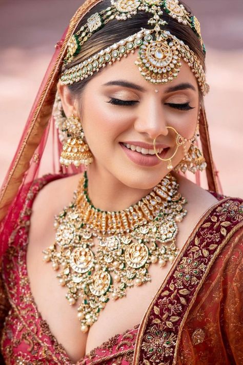 Suttle Bridal Makeup Make Up Indian, Makeup For Bridal Indian, 3d Makeup Looks Bridal Indian, Parul Garg Makeup Brides Photo, Hairstyles With Matha Patti Wedding Bride, Matha Patti Bridal Indian Weddings, Dewy Bridal Makeup Indian, Latest Bridal Makeup Indian Wedding, Natural Indian Bridal Makeup