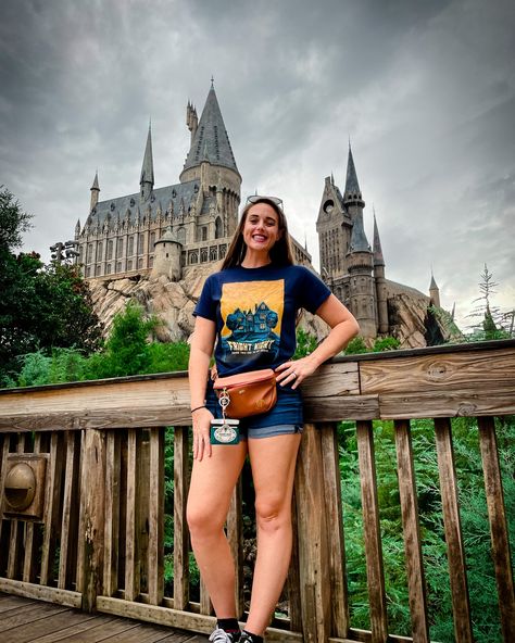 Fanny Pack Theme Park Essentials For Universal Orlando — Miss Wizarding World Theme Park Essentials, Chub Rub, Orlando Theme Parks, Fanny Bag, Universal Orlando, Incredible Hulk, Harry Potter Universal, What To Pack, Fb Page