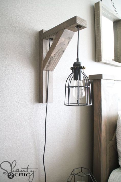 Build this DIY Rustic Corbel Light Sconce for $25! Creative bedroom lamp but perfect for so many spots in your home! Free plans at www.shanty-2-chic.com Rustic Lighting Diy, Koti Diy, Diy Rustic Home, Diy Lampe, Diy Rustic Decor, Bedroom Lamp, Creative Bedroom, Free Plans, Rustic Lighting